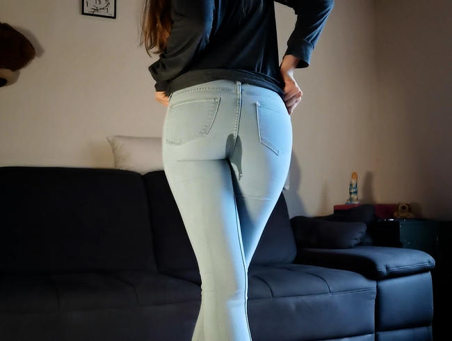 Jeans wetting :)